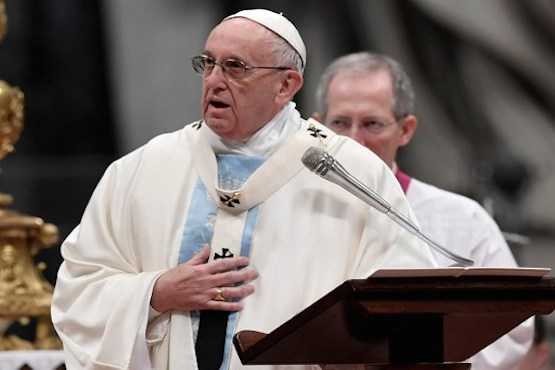 New Year calls for courage, hope, pope says
