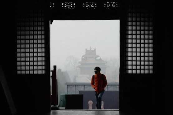 Toxic smog greets Chinese people in New Year