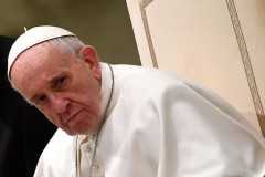 Pope praises abuse survivor for breaking silence 