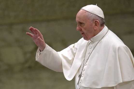 Carry Bible always like a cellphone, pope says