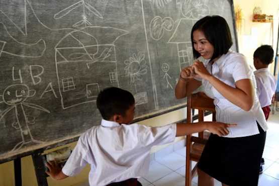 Indonesian Catholic schools cry foul amid teacher row