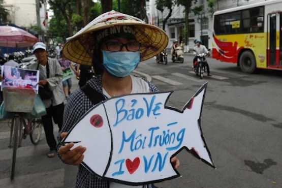 Vietnam priest denies Formosa activists sparked violence