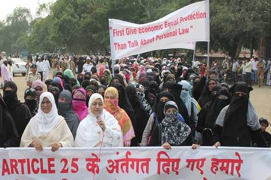 India debates banning Muslim's verbal-divorce