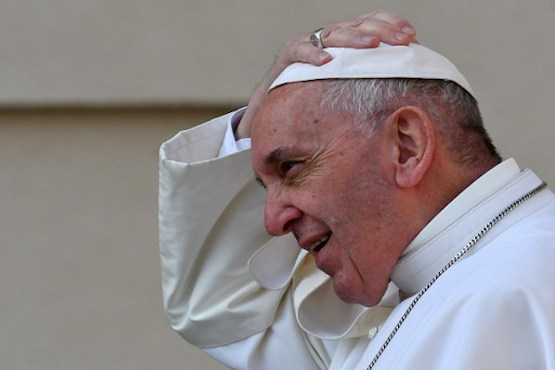 God's tenderness can soften the hardest hearts, pope says