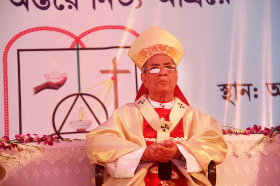 Dhaka cardinal encourages Christians to stay united 