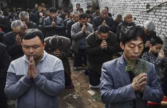 Protesting China churches have power cut off 