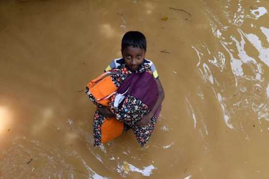 Sri Lankan Catholics show 'solidarity' for flood victims