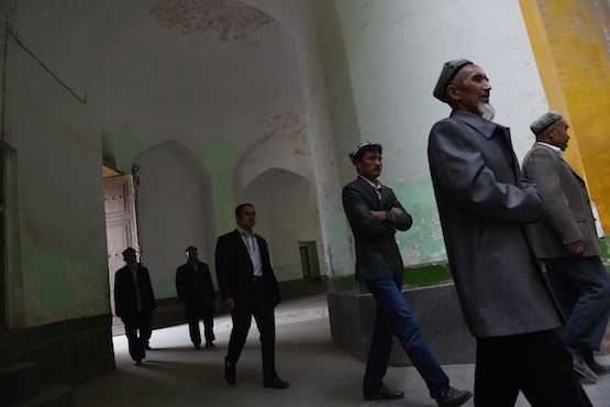 China arrests Uyghurs returning from pilgrimages abroad