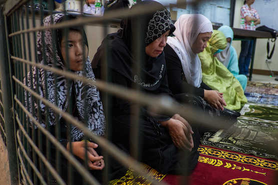 Philippine Muslim ID card plan draws flak