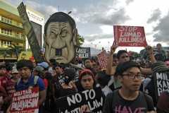 Duterte warns mining firms, vows to pursue drugs war