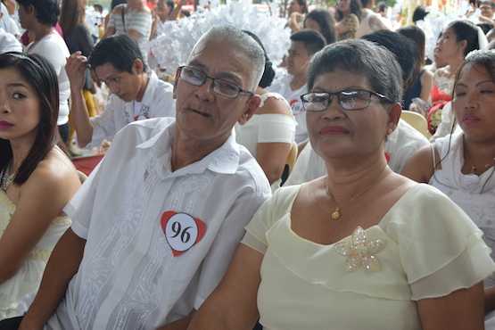 Filipino couple wed again following priest's gaffe