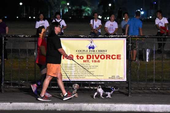 Philippine bishops issue appeal against divorce bill
