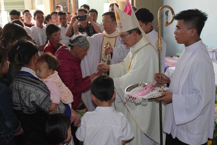 Bishop pays first Easter visit to remote area in Vietnam 