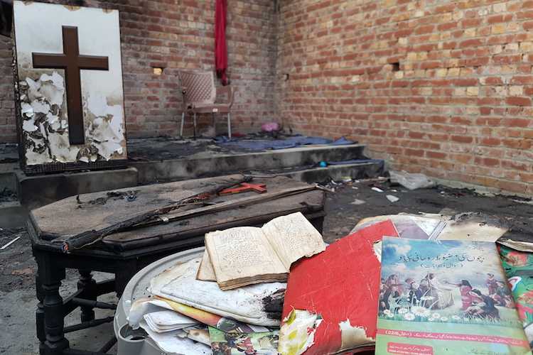 Pastor suspects arson in Pakistan church fire