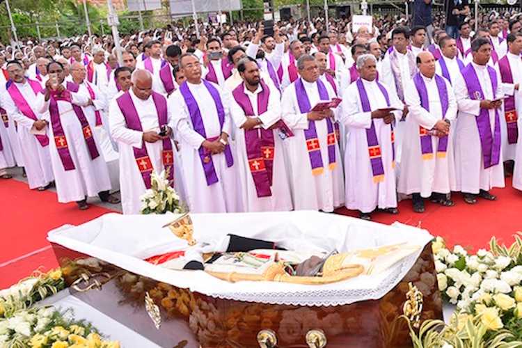 Thousands mourn loss of Indian missionary archbishop