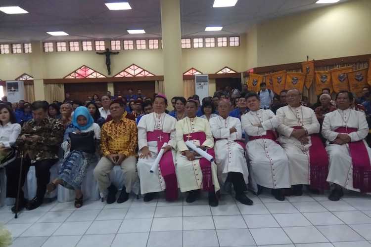 Indonesian Catholics make stand against sectarian politics