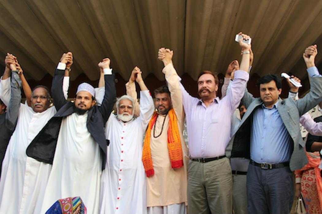 Pakistan hails elevation of man for all faiths