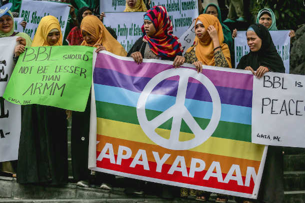 Duterte signs law creating new autonomous Muslim region