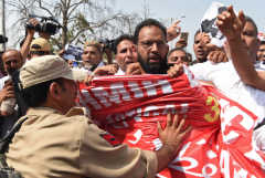 Kashmiri Muslims accuse Hindus of demographic coup bid