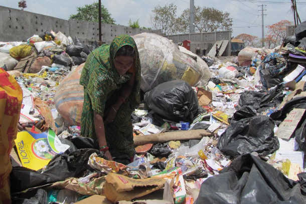 Indian rag pickers suffer amid cleanliness drive 