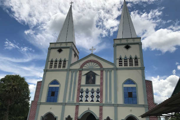 Tamil Catholics dig deep for Myanmar church