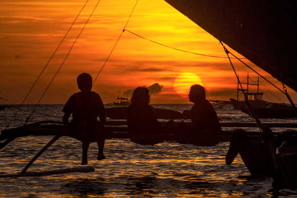 Boracay tribals await land from government 