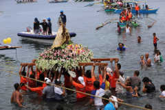 Filipinos venerate 243-year-old image of the Virgin Mary