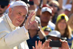 Pope Francis to visit Japan next year