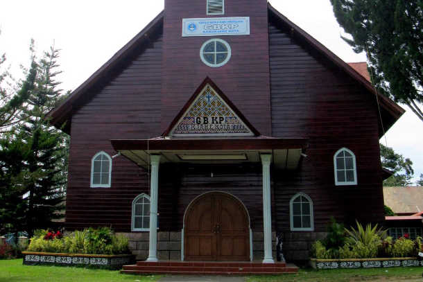 Sumatra churches forced to close