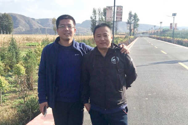 Two Chinese priests placed in detention 