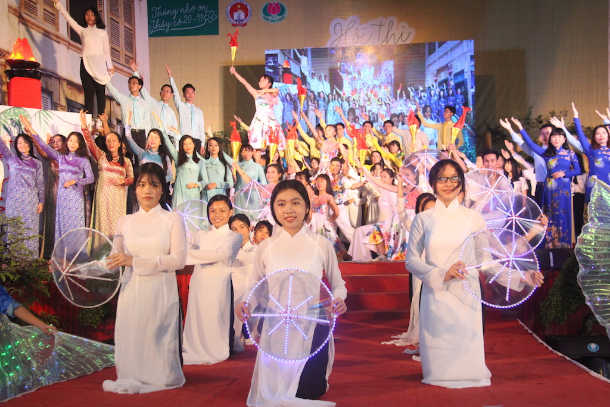 Catholic teachers in Vietnam urged to promote humanity