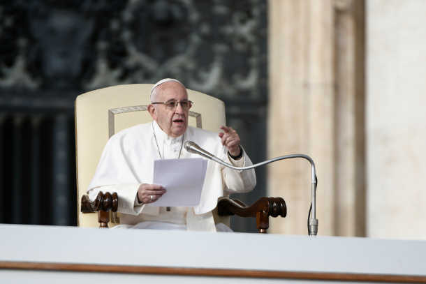 Pope warns against evil thoughts and desires