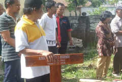 Indonesian Church slams funeral cross desecration  