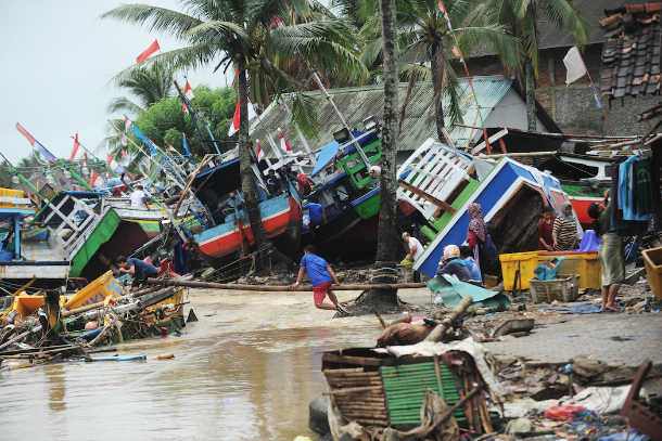 Church distributes aid to Sunda Strait tsunami victims  
