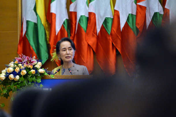 Myanmar green lights panel to amend constitution 