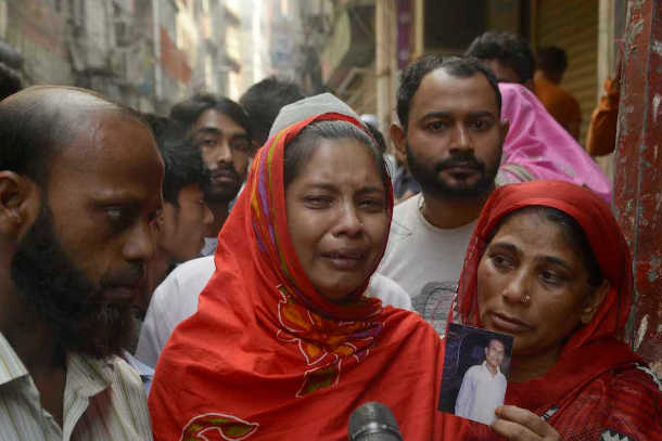 Bangladesh mourns victims of deadly Dhaka blaze