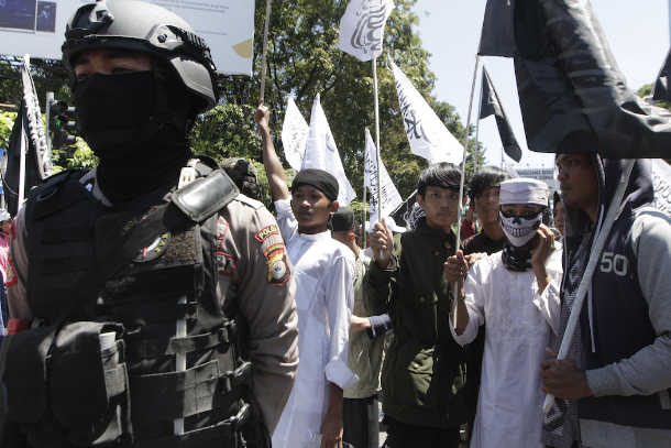 Alarm sounds over outlawed Indonesian militant group