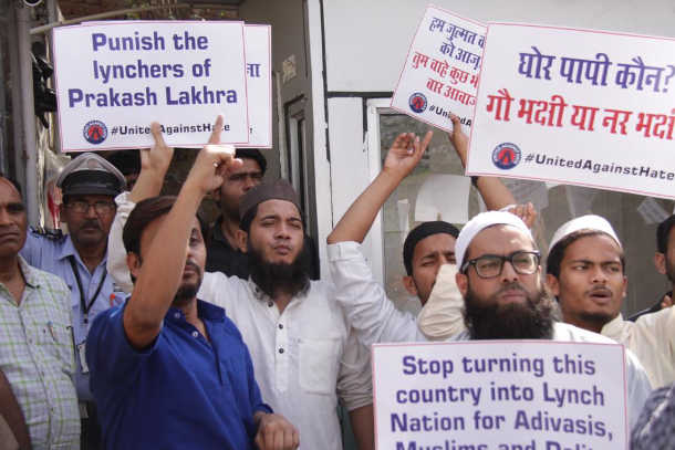Christians, Muslims protest over Indian cow vigilantes