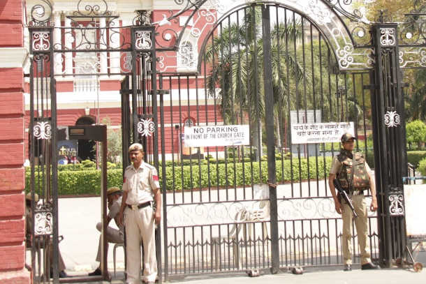 Police guard New Delhi churches after Sri Lanka attacks
