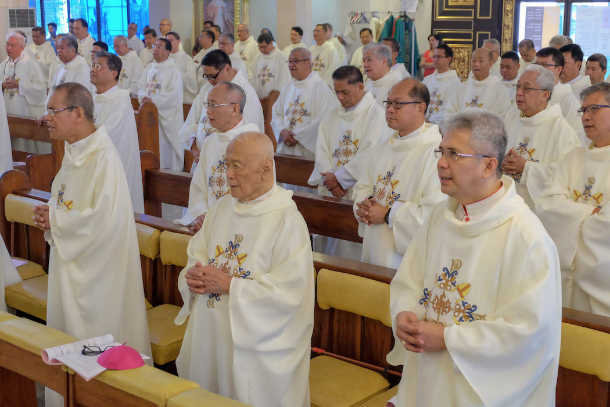 Philippine bishops re-elect conference leaders