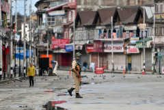 'Caged' Kashmiris ask: 'Where is the world?' 