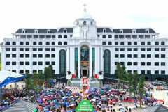 Vietnam’s largest pastoral center inaugurated