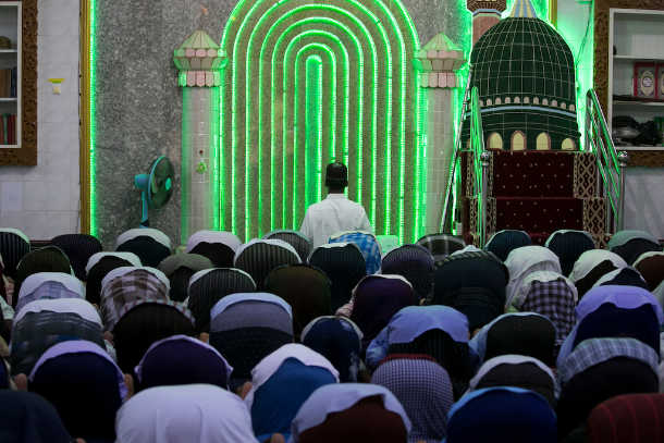 Myanmar's Muslims seek to reopen shuttered mosques