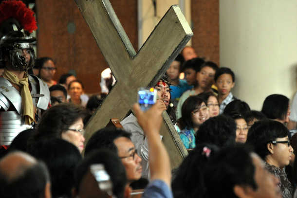 Worship barriers in Indonesia 'hit Christians the most' - UCA News
