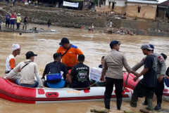 Widodo blames illegal mining for deadly Indonesian floods