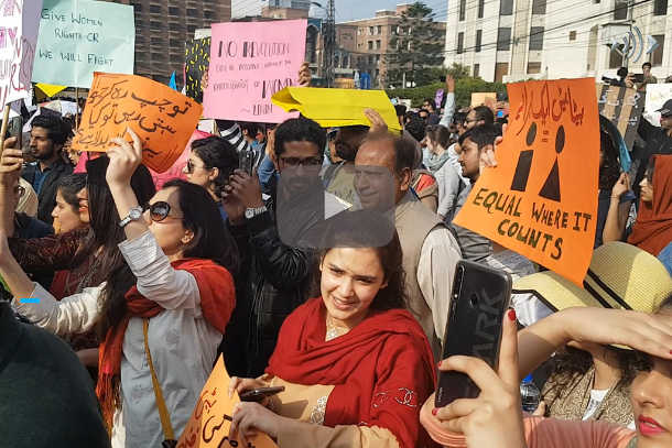 Women fight back in patriarchal Pakistan