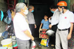 Caritas Vietnam helps people hit hard by Covid-19
