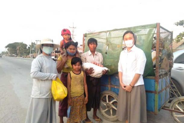 Myanmar nuns provide food and masks for the poor