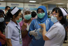 Thai medics 'lack equipment' to combat virus