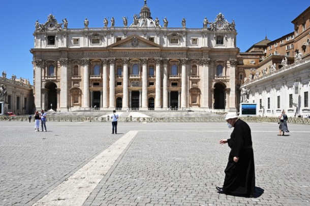 Financial watchdog sees increased cooperation with Vatican agencies